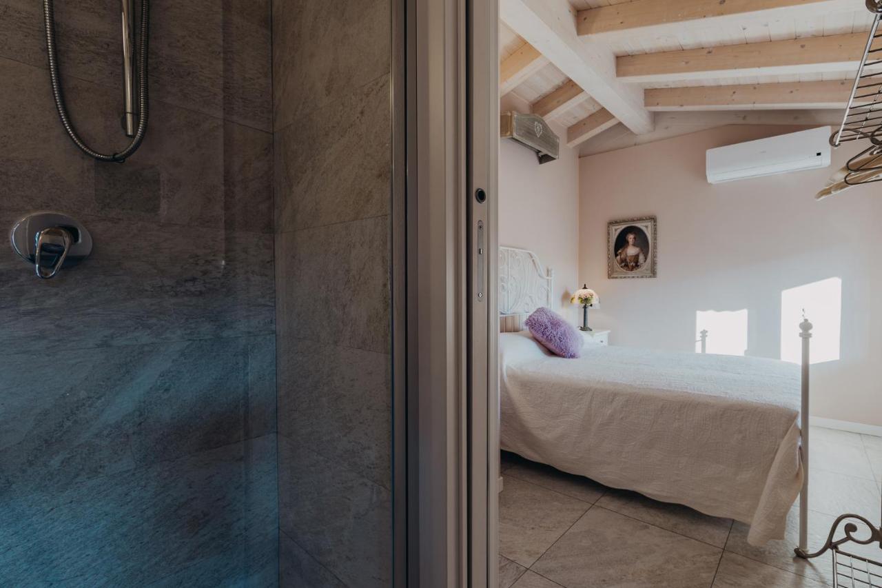 Le Due Dame Hotel Manerba del Garda Buitenkant foto
