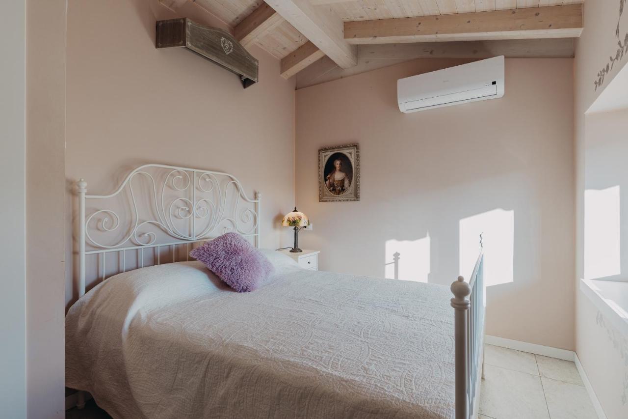 Le Due Dame Hotel Manerba del Garda Buitenkant foto
