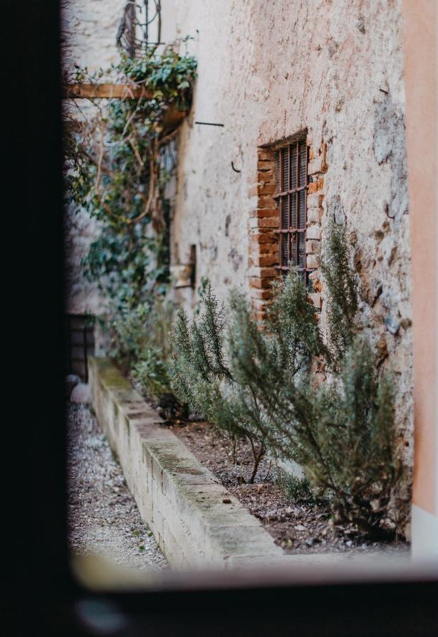 Le Due Dame Hotel Manerba del Garda Buitenkant foto